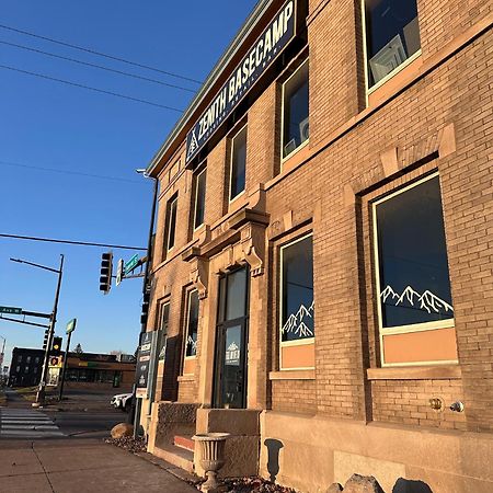 Zenith Basecamp Hostel Duluth Exterior photo